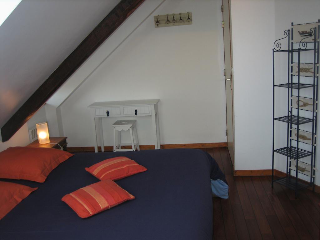 Appartements Couleurs De Mer Cancale Exterior photo